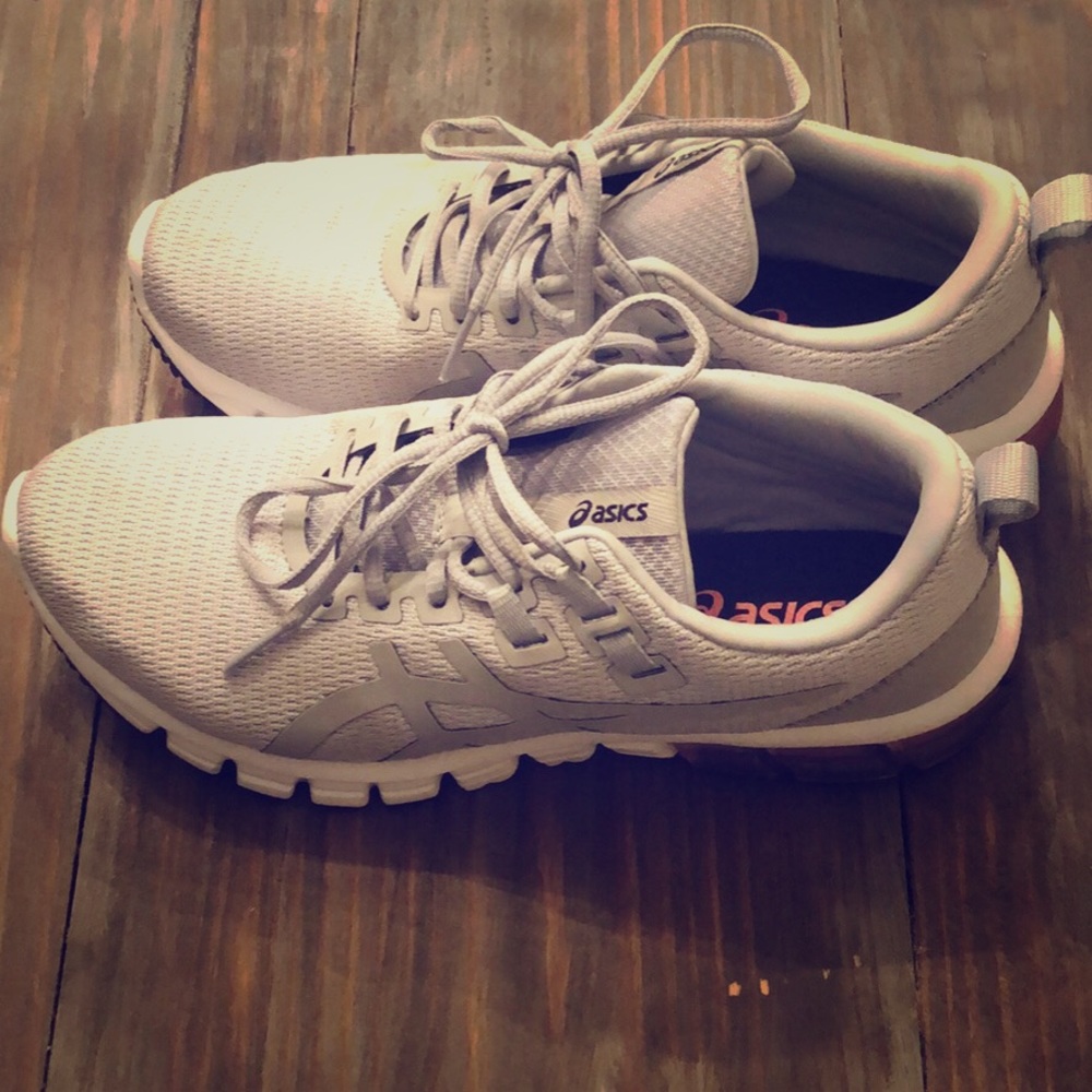 ASICS Gel Quantum 90 running shoes size 8